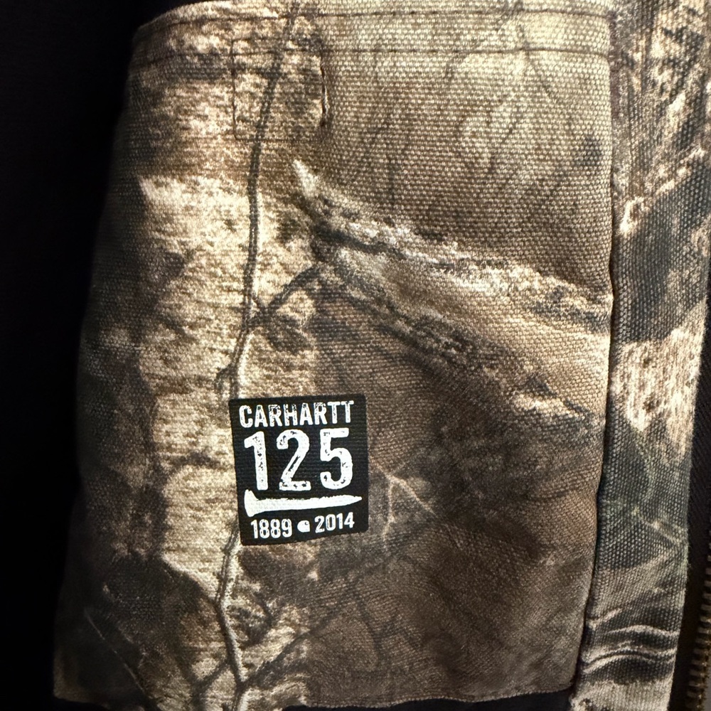 Carhartt Camo Hooded Jacket in Brown & Green - Picture 3 of 4